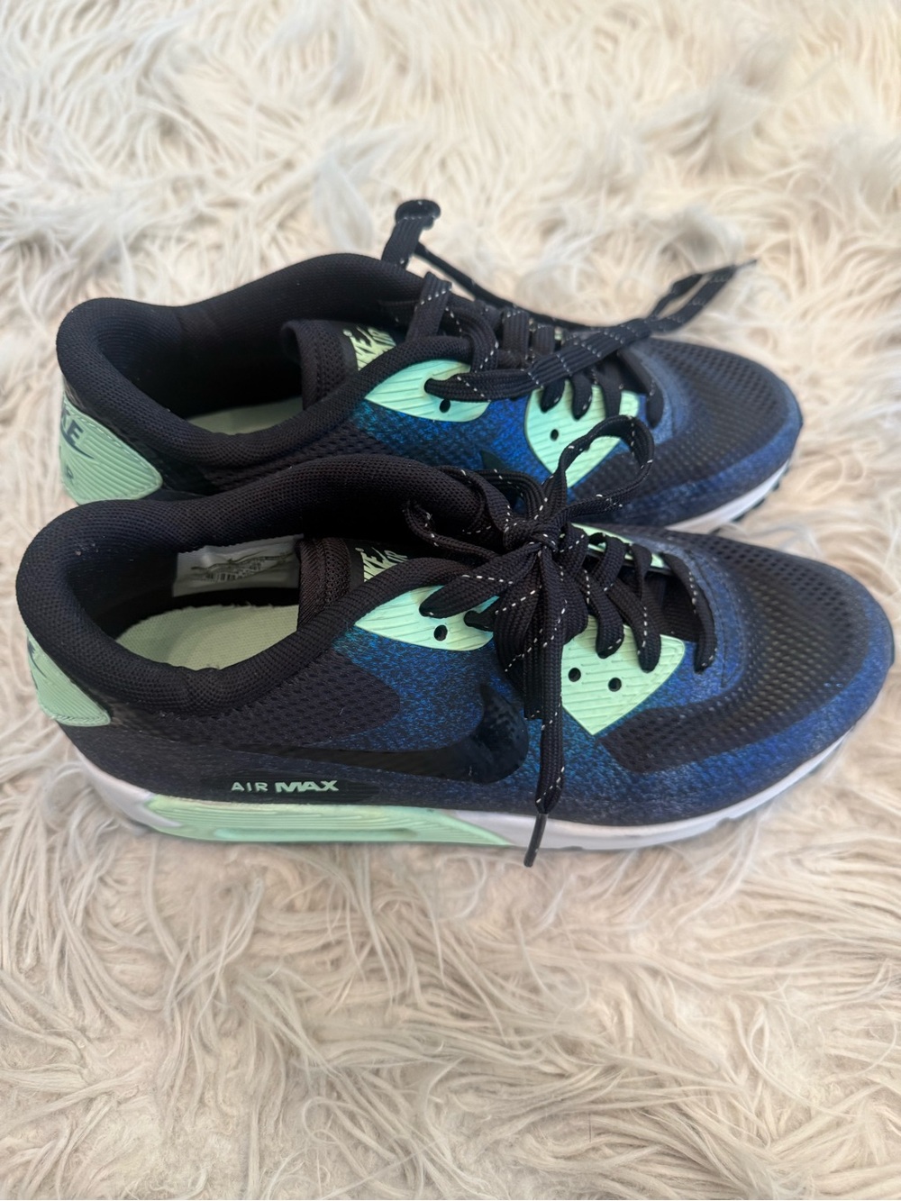 Nike Air Max Women’s Sneakers - Black/Blue & Mint